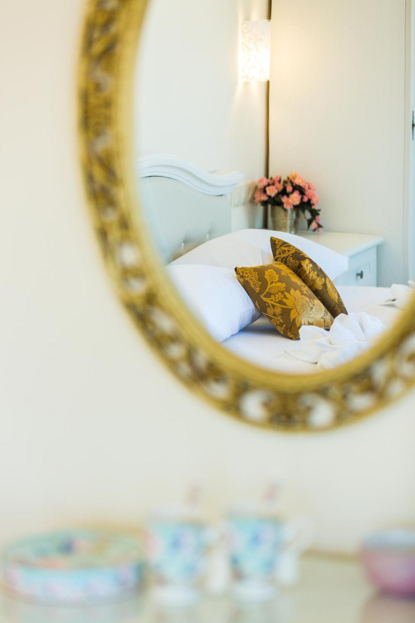 Polyxenia Suites Rethimno Eksteriør billede